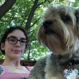 Meet your Posher, Hannah